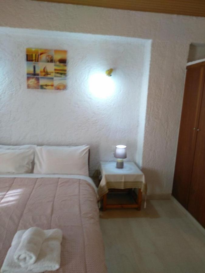 Villas Irene 8 Family Apartments Goúrnes Екстериор снимка