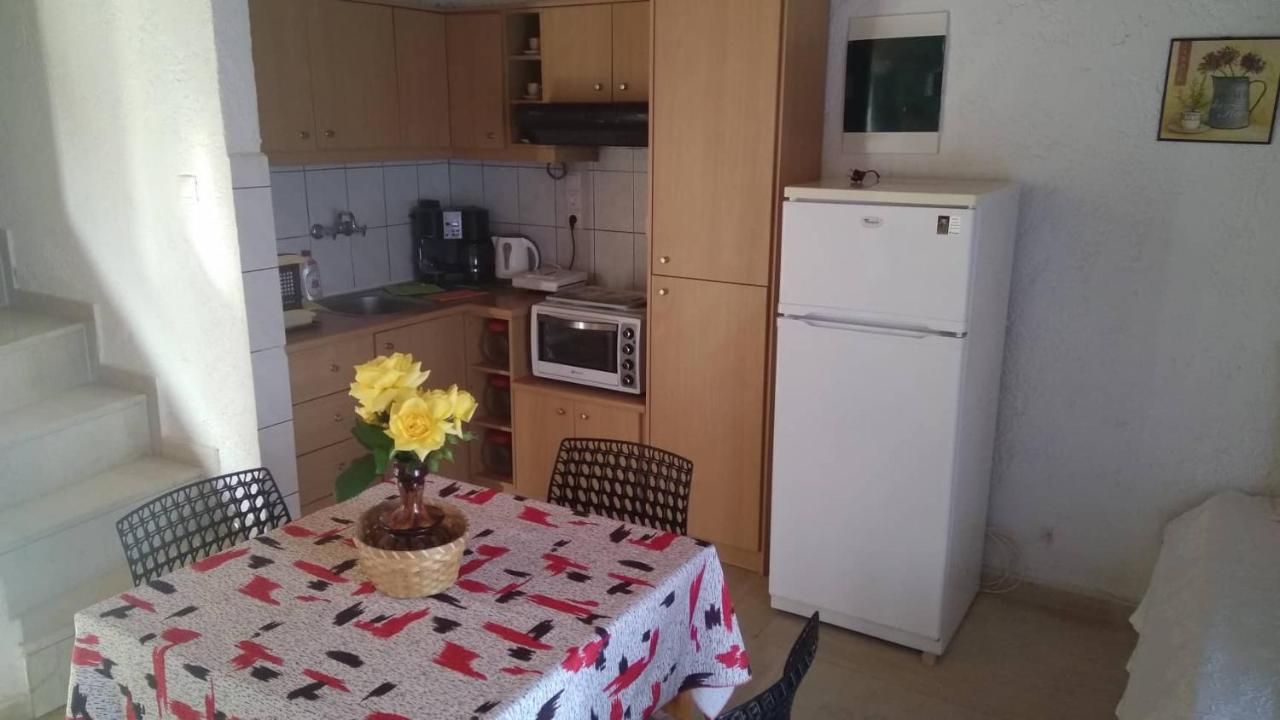 Villas Irene 8 Family Apartments Goúrnes Екстериор снимка